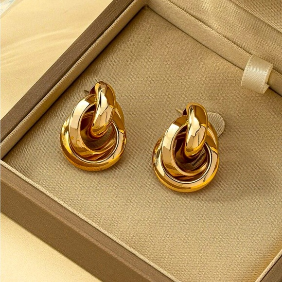 Jewelry - Luxe Elegant Braided Statement Golden Earrings